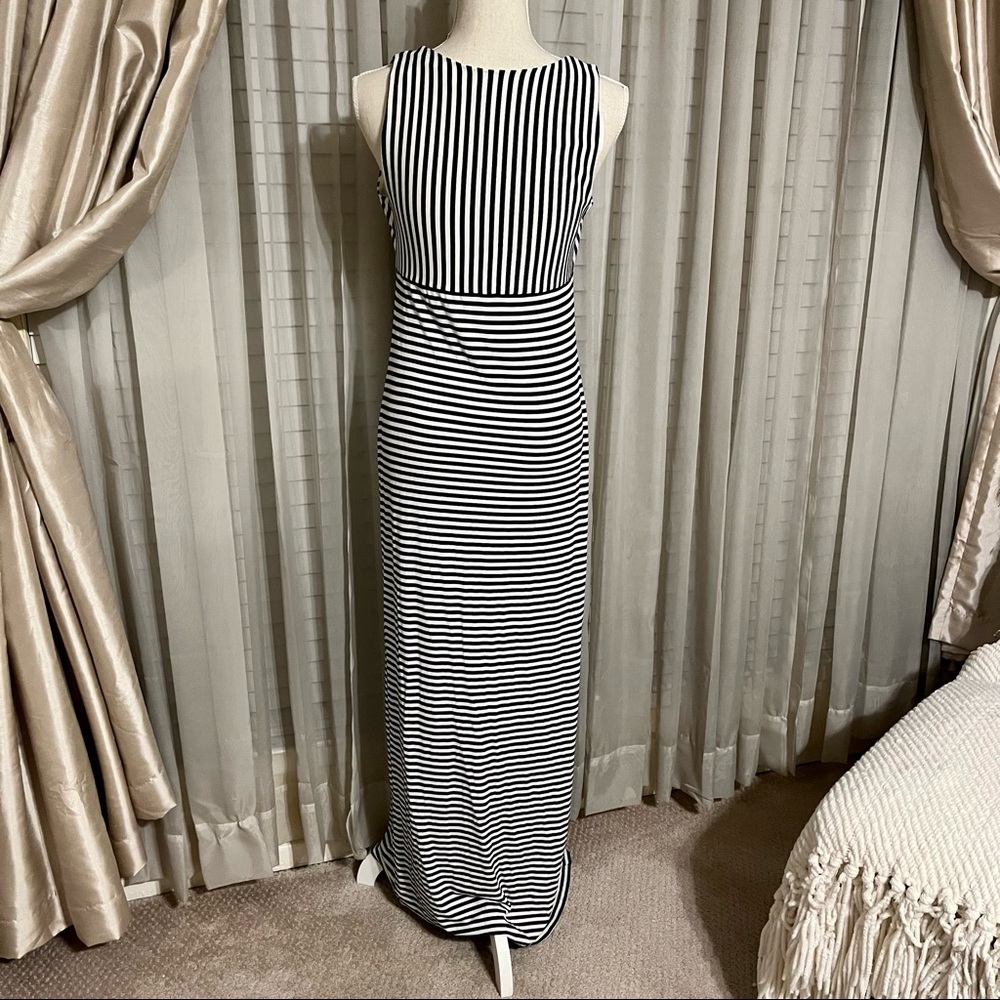 Ann Taylor Black White Stripe Strapless Maxi Dress - Picture 3 of 4